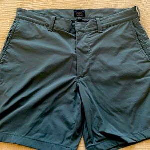 J Crew Stretch Green/Gray Shorts - W32